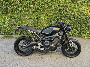 YAMAHA XSR 900 NERO