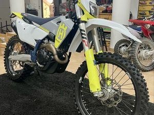 HUSQVARNA FC 250 ANO 2024 VENDA OU TROCA. LER ANÚNCIO ATOUGUIA DA BALEIA