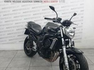 YAMAHA FZ6