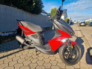 KYMCO SUPER 8 R - WIE NEU - 477KM - 3/4JAHR JUNG