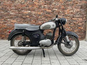 SHL M11 SPRZEDAM PODZAMCZE