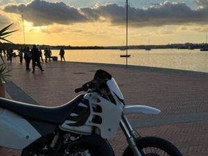 HONDA CRM 125 , 2 T , 11 KW, SM SEIXAL, ARRENTELA E ALDEIA DE PAIO PIRES