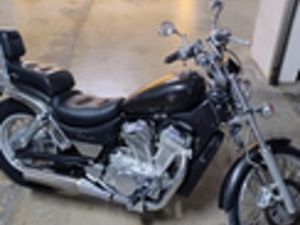 SUZUKI VS 600 INTRUDER