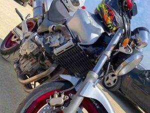 HONDA HORNET 600 (69KW DE LIVRETE) SETÚBAL (SÃO JULIÃO, NOSSA SENHORA DA ANUNCIADA E SANTA MARIA DA GRAÇA)