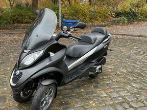 PIAGGIO MP3 300 LT MIT NEUEM TÜV