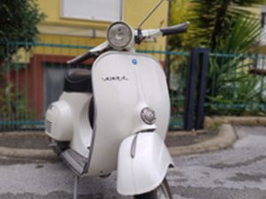 VESPA PRIMAVERA 50