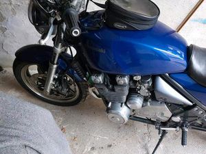 KAWASAKI ZEPHIR 550