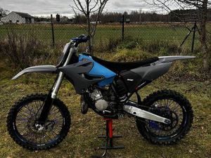 YAMAHA YZ 125 PO ODBUDOWIE OKRAJSZÓW