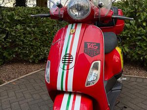 PIAGGIO VESPA LX 50 TOURING MOPED PETROL AUTOMATIC (4 PS) 50 CC