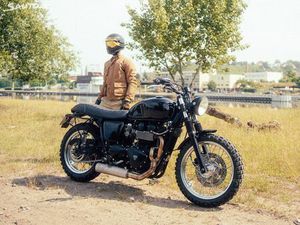 TRIUMPH BONNEVILLE TRIUMPH BONNEVILLE T100 BLACK | SAUTO.CZ
