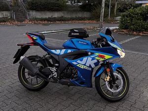 SUZUKI GSX-R 125 2023 (MIT SPORT ZUBEHÖR)
