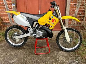 2000 SUZUKI RM250 MOTOCROSS WENIG GEFAHREN!