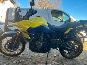 SUZUKI V-STROM DL800