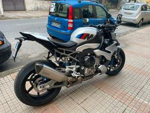BMW M 1000 R