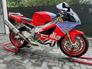 APRILIA RSV 1000 R
