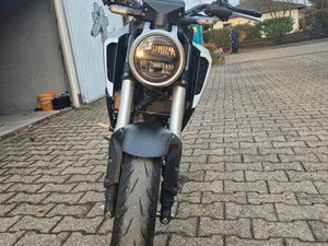 HONDA CB125R