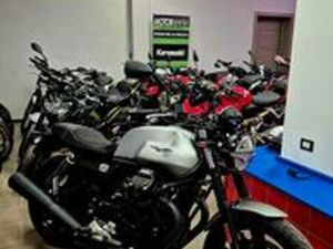 MOTO GUZZI V7 IV 850 STONE 2023 UNIPRÒ