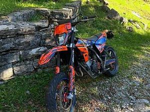 FANTIC 125 XMF PERFORMANCE DEL 2023 CANTON TESSIN -