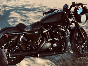 HARLEY DAVIDSON XL883 N SPORTSTER IRON CANTON SCHAFFHOUSE -