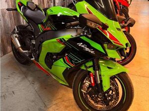 2023 KAWASAKI NINJA ZX-10R KRT
