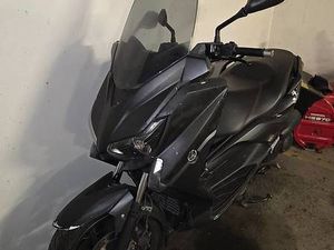 YAMAHA YP250RA X MAX CANTON GRISONS -