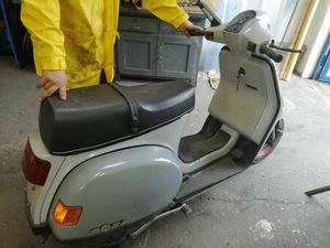 VESPA COSA 200