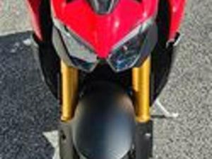 DUCATI STREETFIGHTER V2 - 2025
