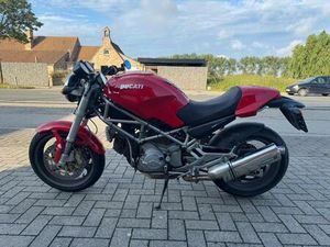 ② DUCATI MONSTER 800