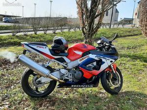HONDA CBR 929