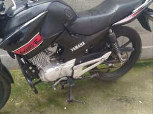 MOTO YAMAHA