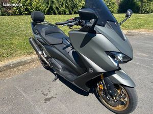 TMAX 560 TECH MAX YAMAHA TMAX