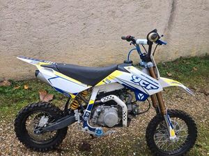 YCF 150 PILOT DIRT BIKE
