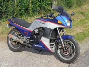 KAWASAKI GPZ 900 R NINJA