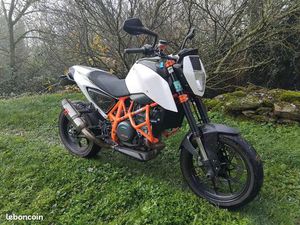KTM 690 DUKE R