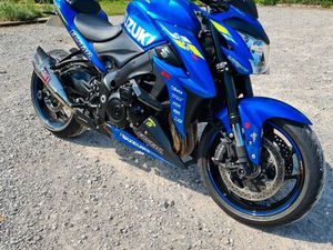 SUZUKI 1000 GSXS
