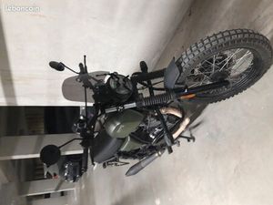 MOTO BRIXTON FELSBERG 125 CC