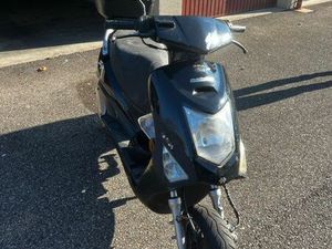 SCOOTER DAELIM S4