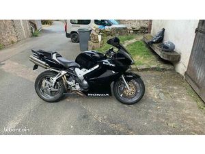 HONDA 800 VFR VTEC