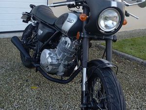 MASH 250 CAFÉ RACER