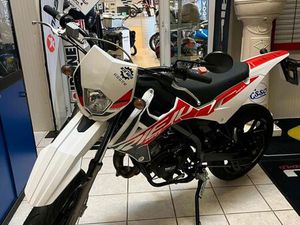RIEJU MRT 50 SUPERMOTARD