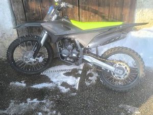 VEND MOTO CROSS 250 CC