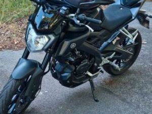 YAMAHA MT 125