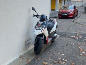 APRILIA SR MOTARD 50