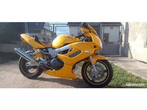 VENDRE MOTO HONDA 1000VTR