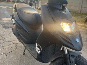 SCOOTER PIAGGIO TYPHOON