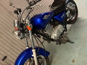 MOTO SUZUKI 125 MARAUDER CUSTOM