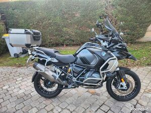 BMW R 1250 GS ADVENTURE 2023 FINITION TRIPLE BLACK– 9 700 KM – FULL OPTIONS + NOMBREUX ACCESSOIRES – SOUS GARANTIE JUSQU'A JUIN 2026 - 22 000