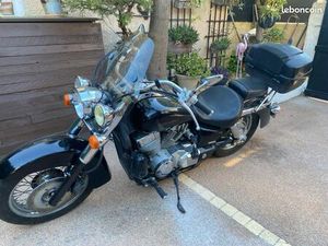 HONDA 750 SCHADOW A CARDAN ANN 2004 53000 KM