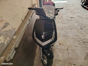 SCOOTER PEUGEOT VIVACITY 50