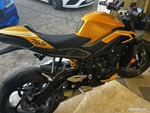 TRIUMPH STREET TRIPLE RS